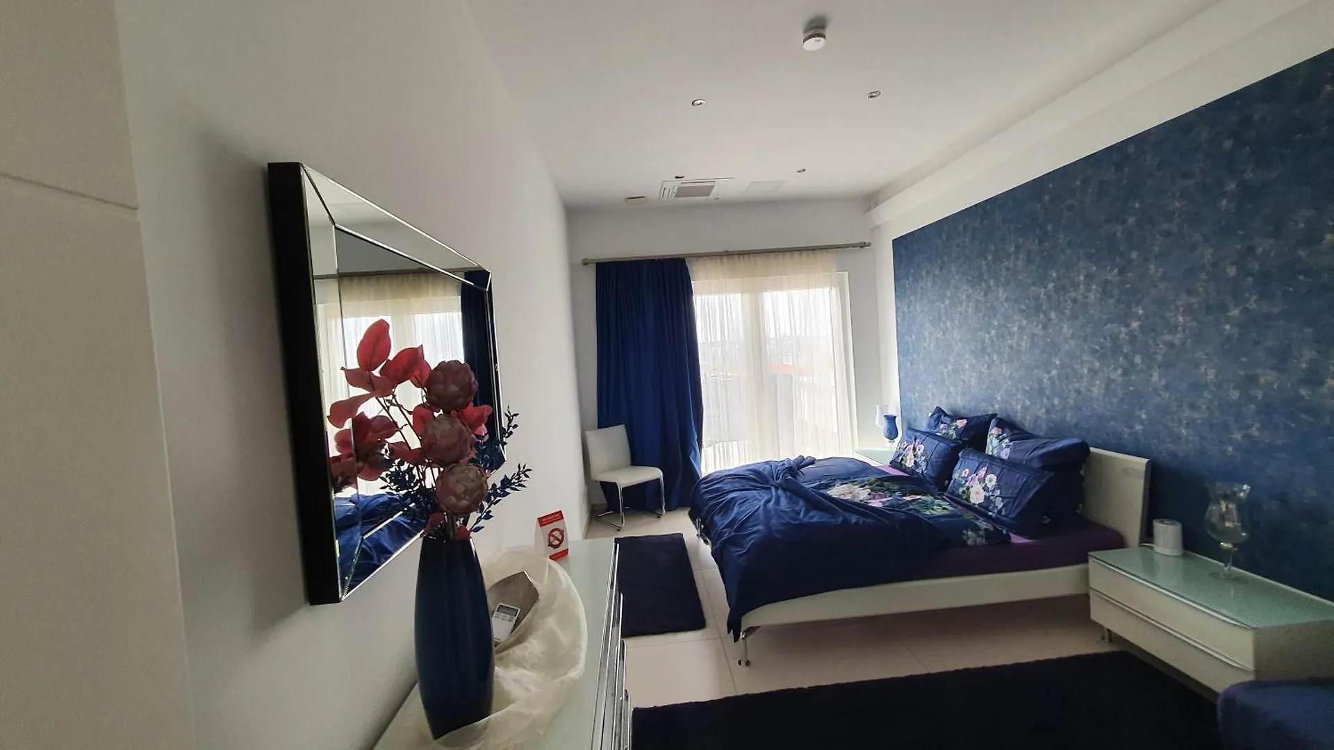 Apartment Phoenixsee - Gaesteraeume Mit Dachterrasse Dortmund Germany